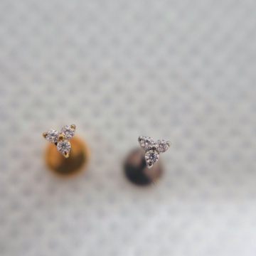 Tiny 3 gem labret (gold)