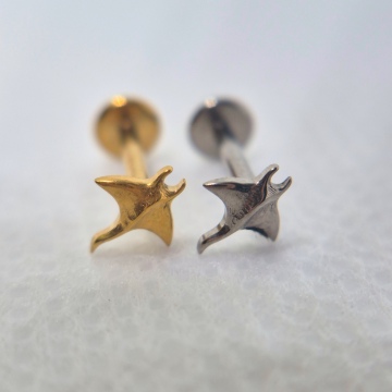 Mantis labret (gold)(sold  Out)