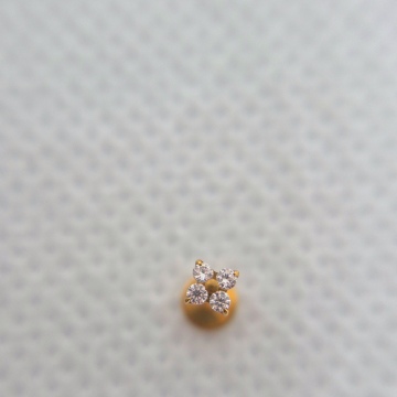 Tiny flower gem labret 