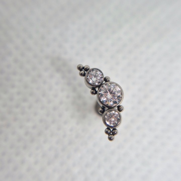 Princess victorian crown labret